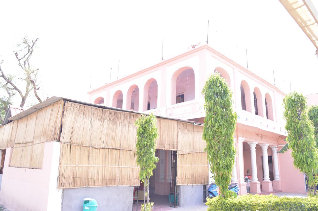 Hotel Saroop Vilas Palace 阿尔瓦尔 外观 照片